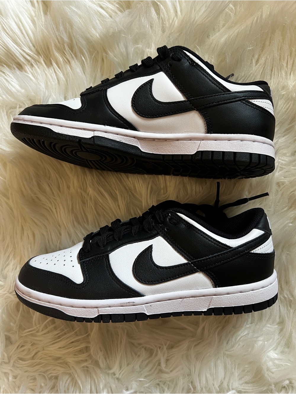 Nike Dunk Panda - Black/White size 6W, 4M
